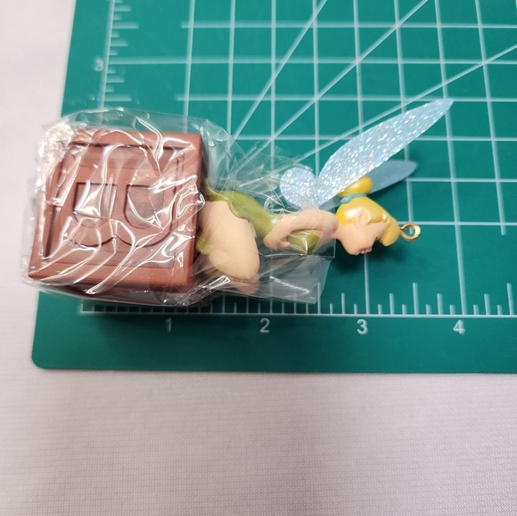 2005 Hallmark Keepsake Disney Tinker Bell Ornament - Picture 5 of 11